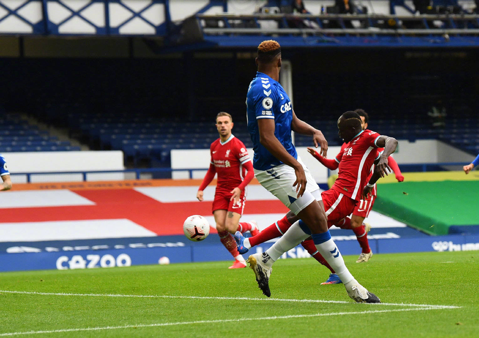 备受瞩目 备受瞩目